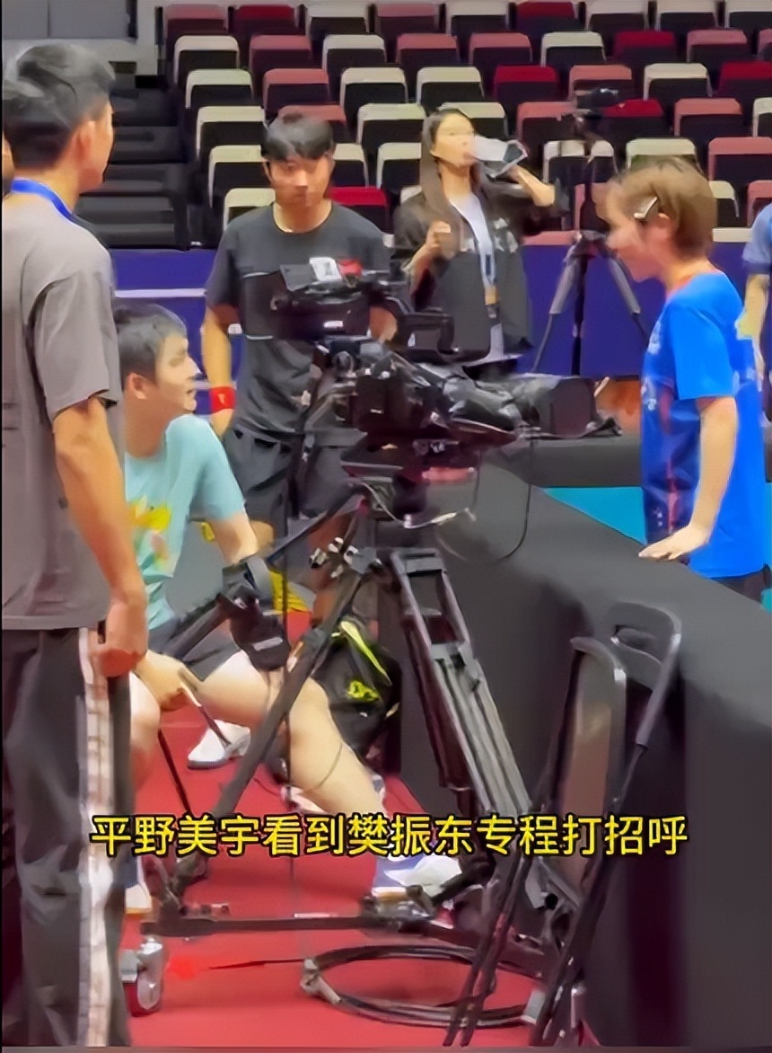 表示东哥是, 的崇拜迹象