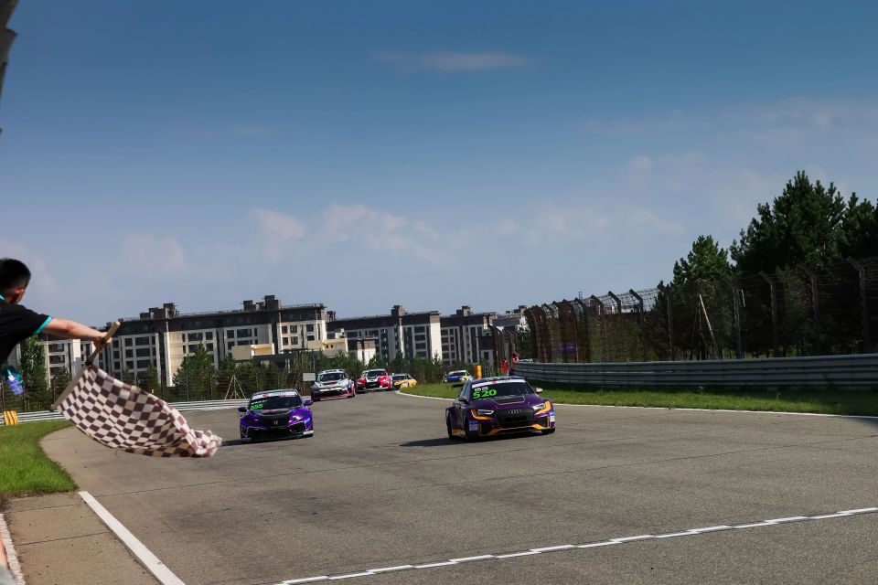 彩攻防对决, 形似骏马的, 实现在CT